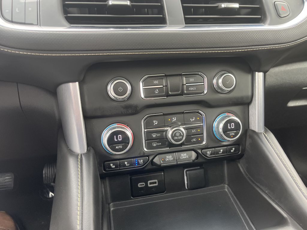 2023 GMC Yukon Image 32