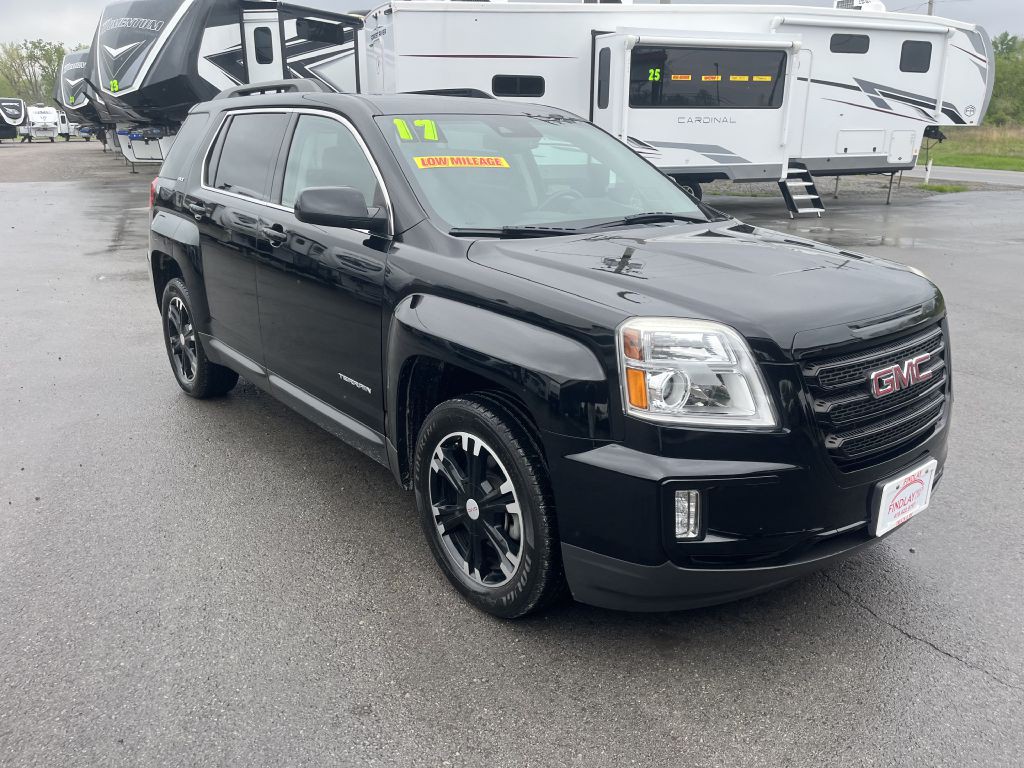 2017 GMC Terrain Image 3
