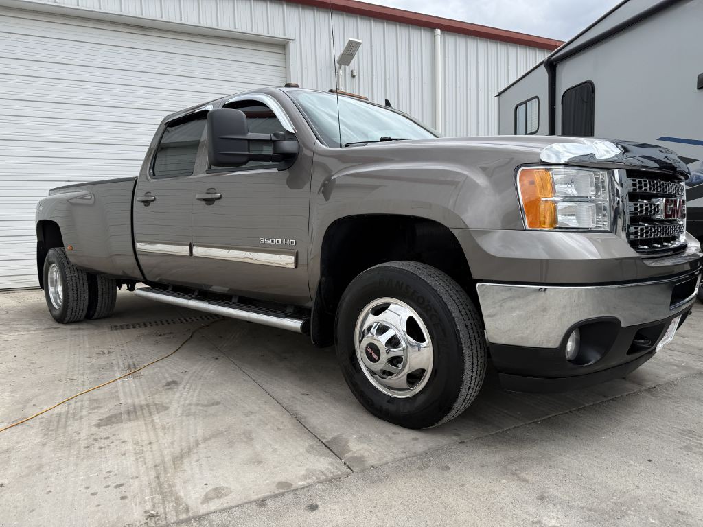 2012 GMC Sierra Image 2