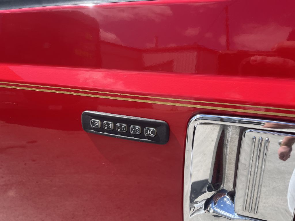 2015 Ford F-350 Image 18