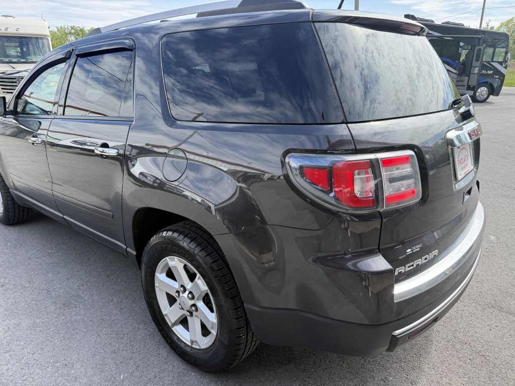 2016 GMC Acadia Image 17