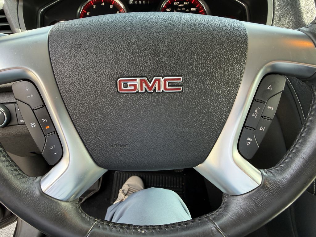 2016 GMC Acadia Image 38