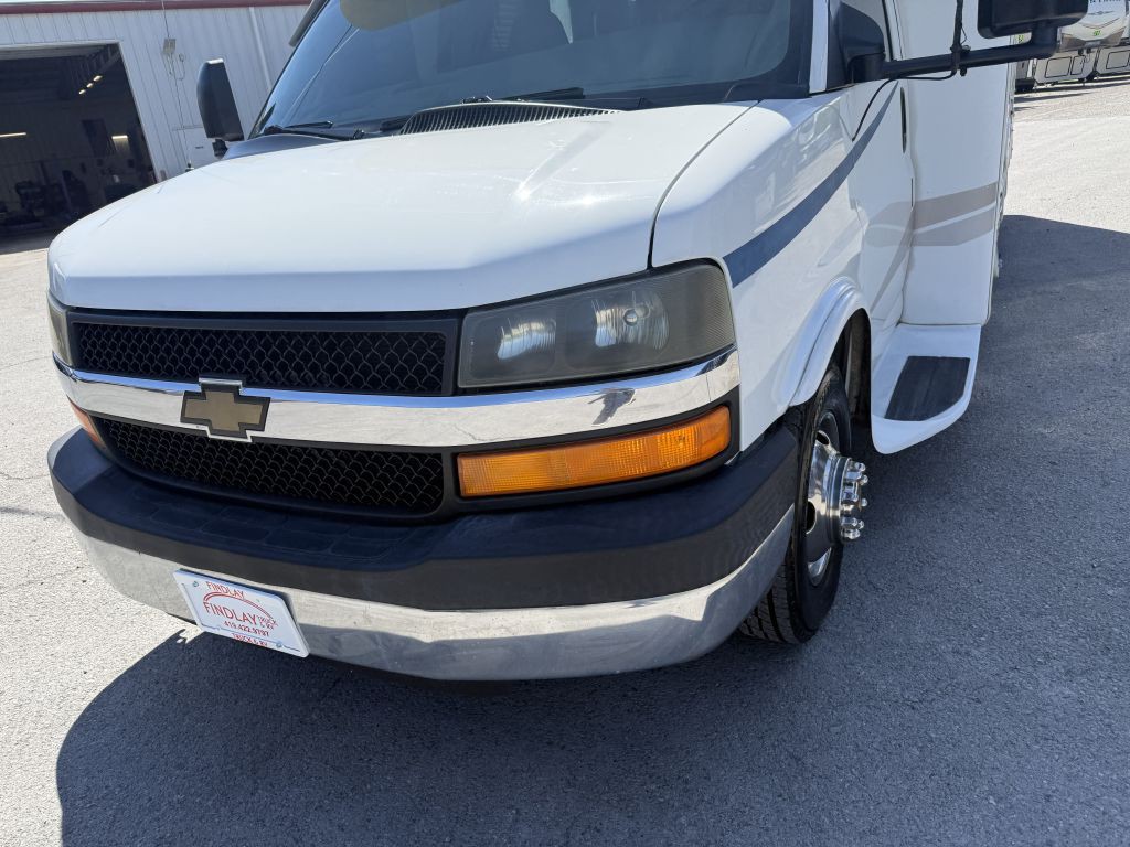 2004 Chevrolet Express Image 6