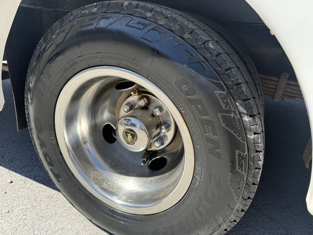 2004 Chevrolet Express Image 18