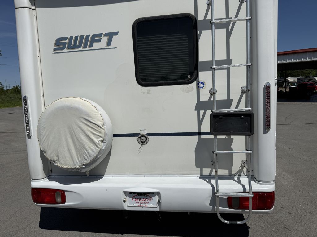2004 Chevrolet Express Image 34