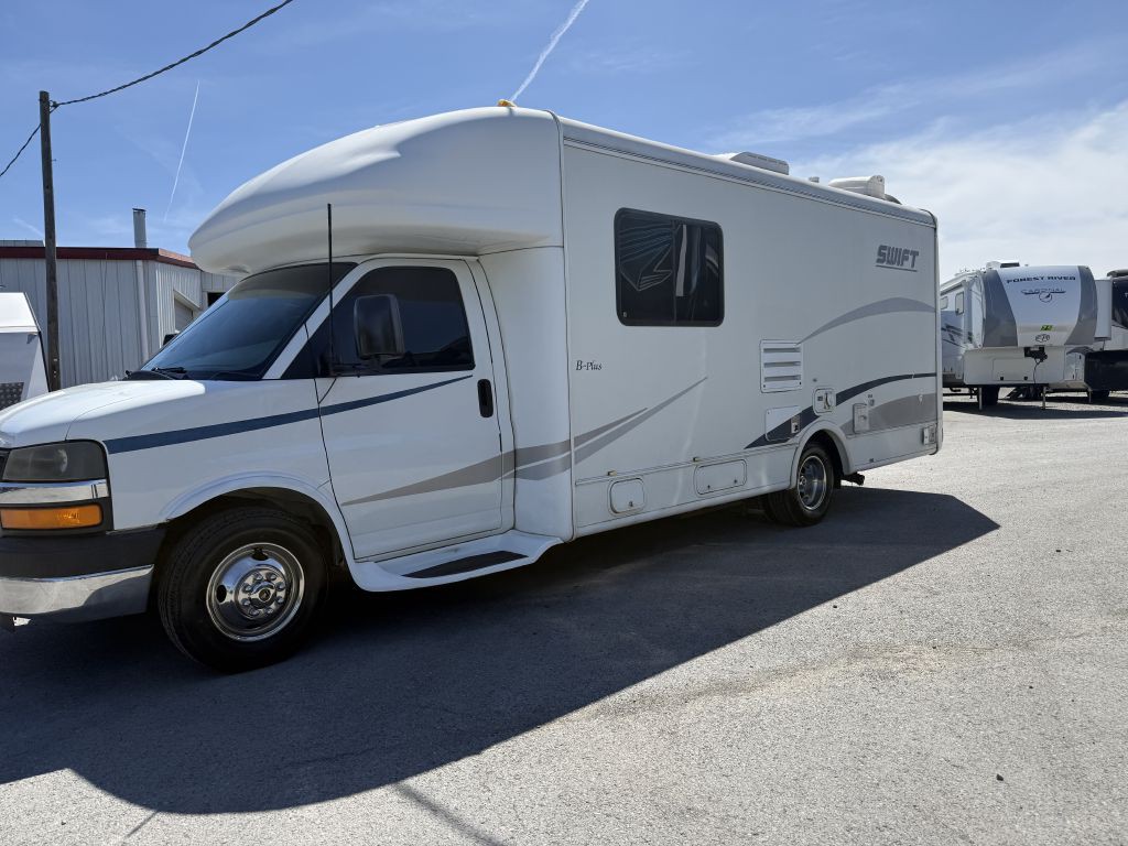 2004 Chevrolet Express Image 39