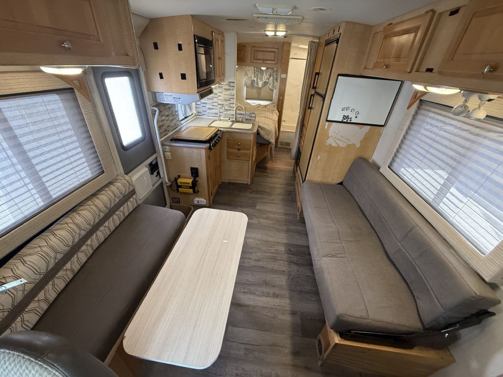 2004 Chevrolet Express Image 44