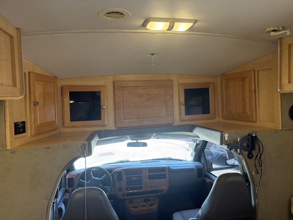 2004 Chevrolet Express Image 49
