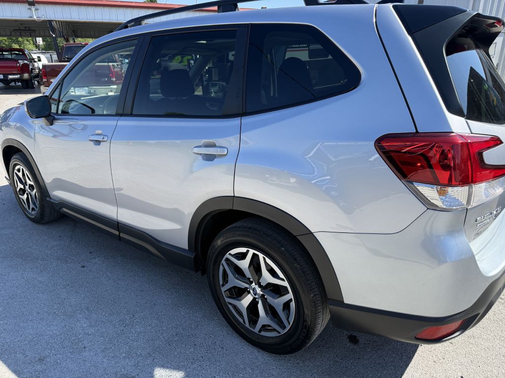 2024 Subaru Forester Image 21