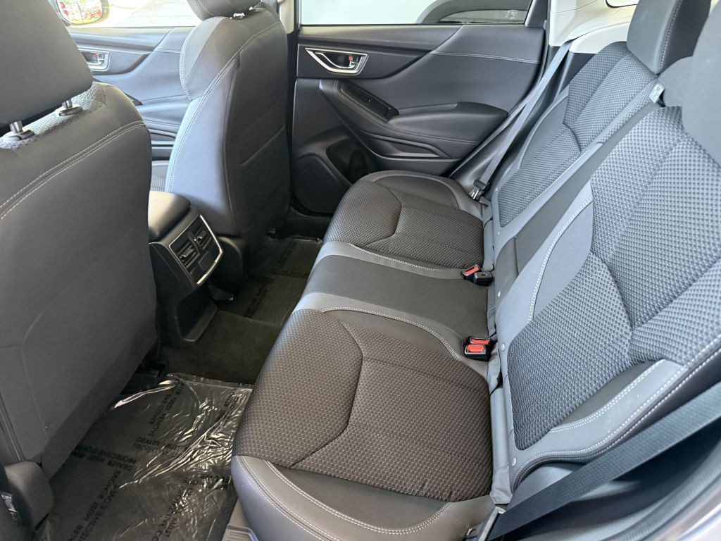 2024 Subaru Forester Image 32