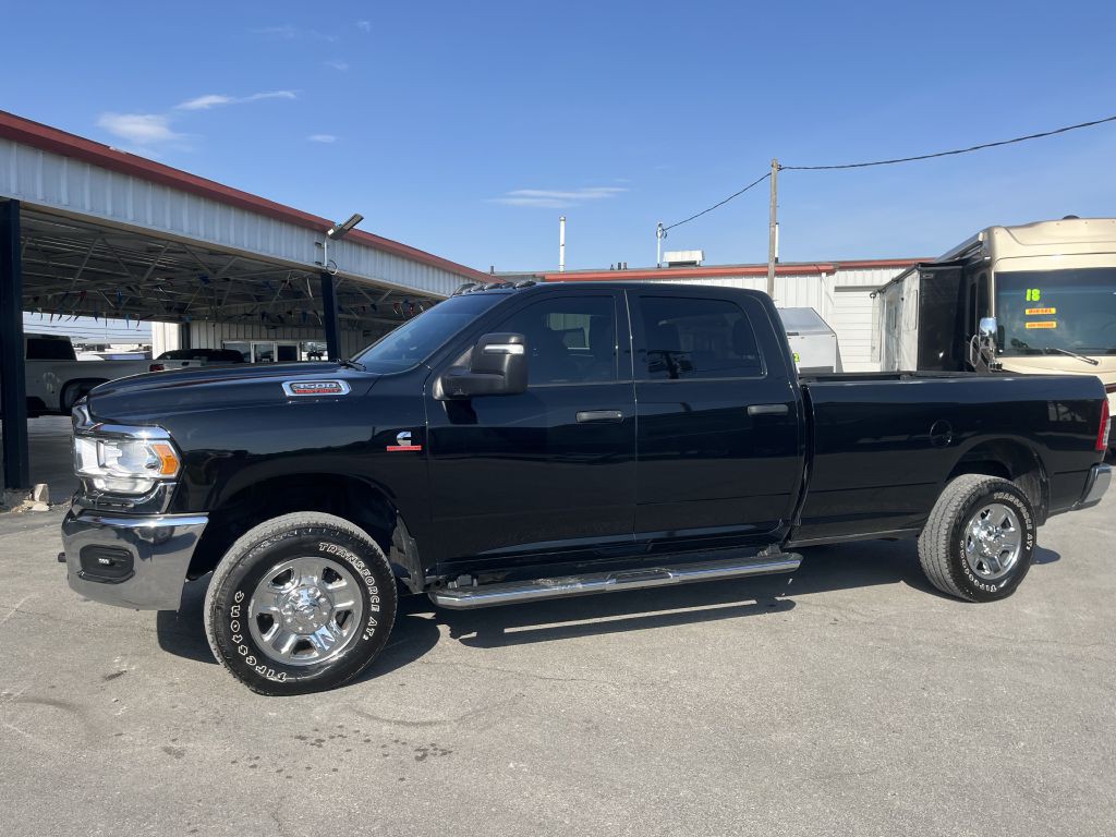 2024 RAM 3500 Image 4