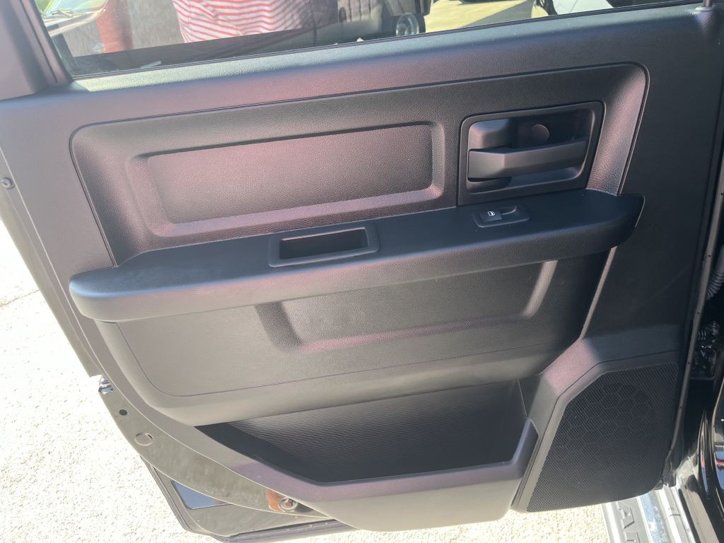 2024 RAM 3500 Image 18
