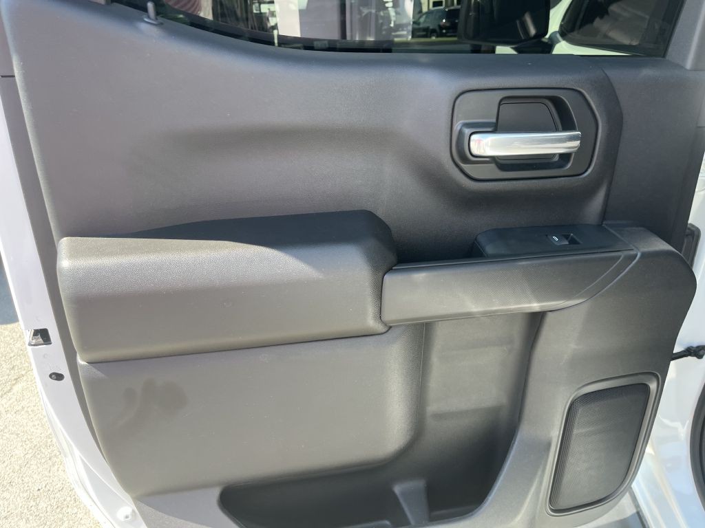 2024 Chevrolet Silverado 1500 Image 18