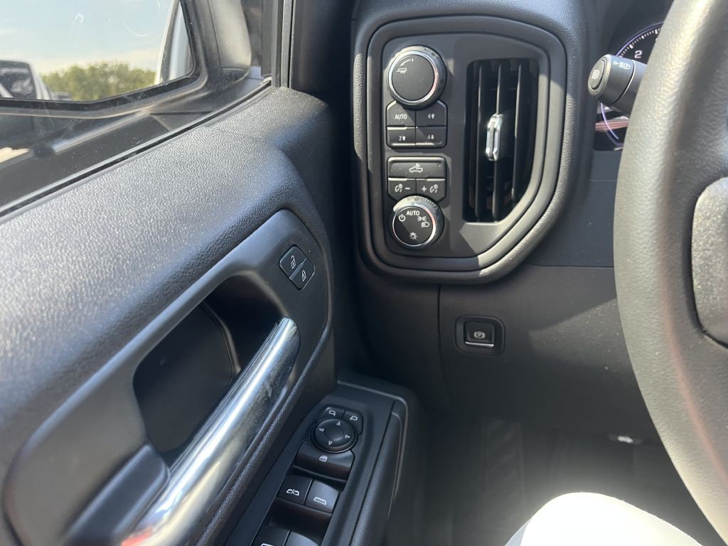2024 Chevrolet Silverado 1500 Image 31