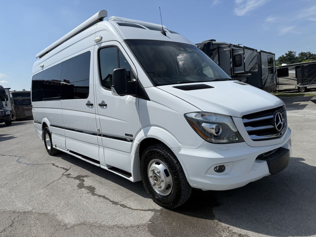2018 Mercedes-Benz Sprinter Image 3