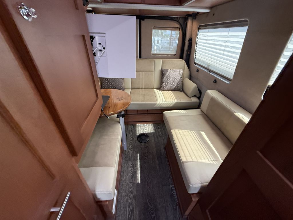 2018 Mercedes-Benz Sprinter Image 34