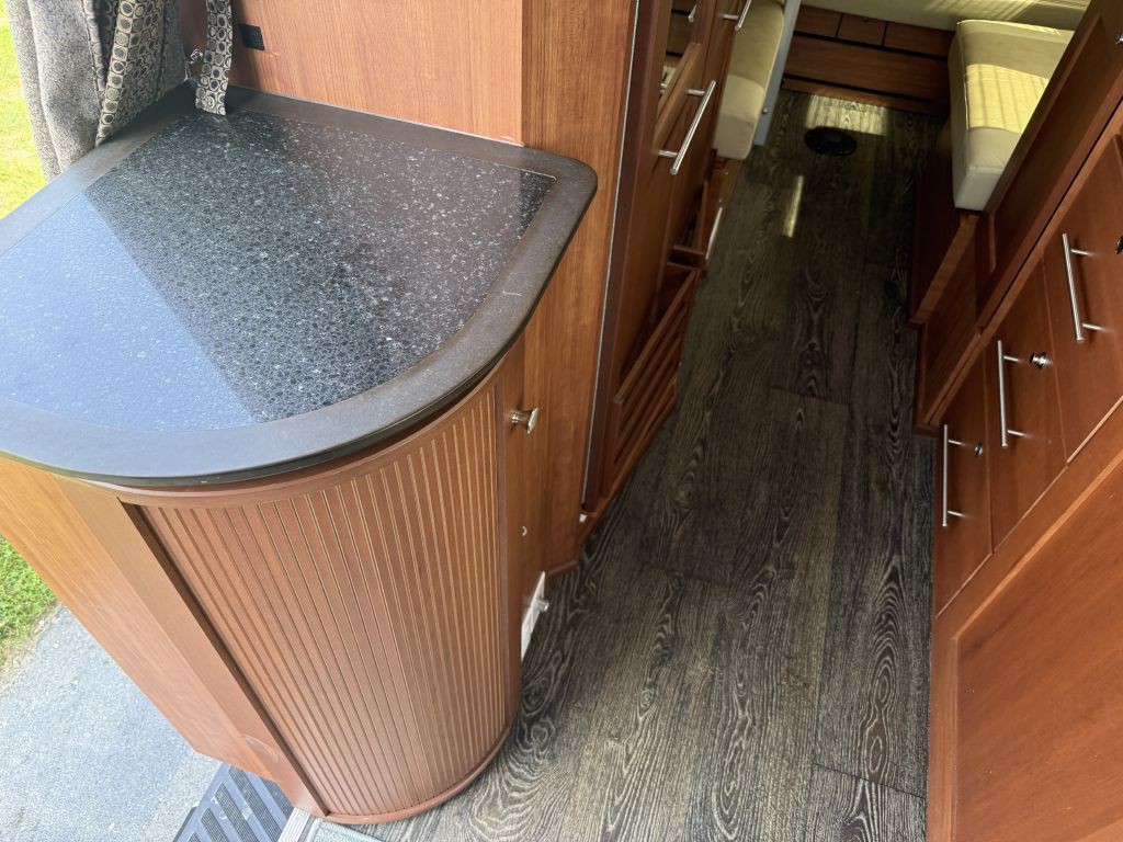 2018 Mercedes-Benz Sprinter Image 37