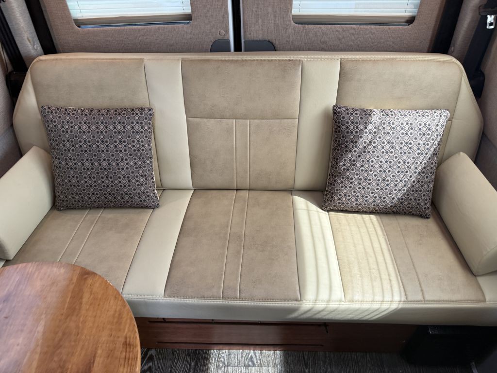 2018 Mercedes-Benz Sprinter Image 46