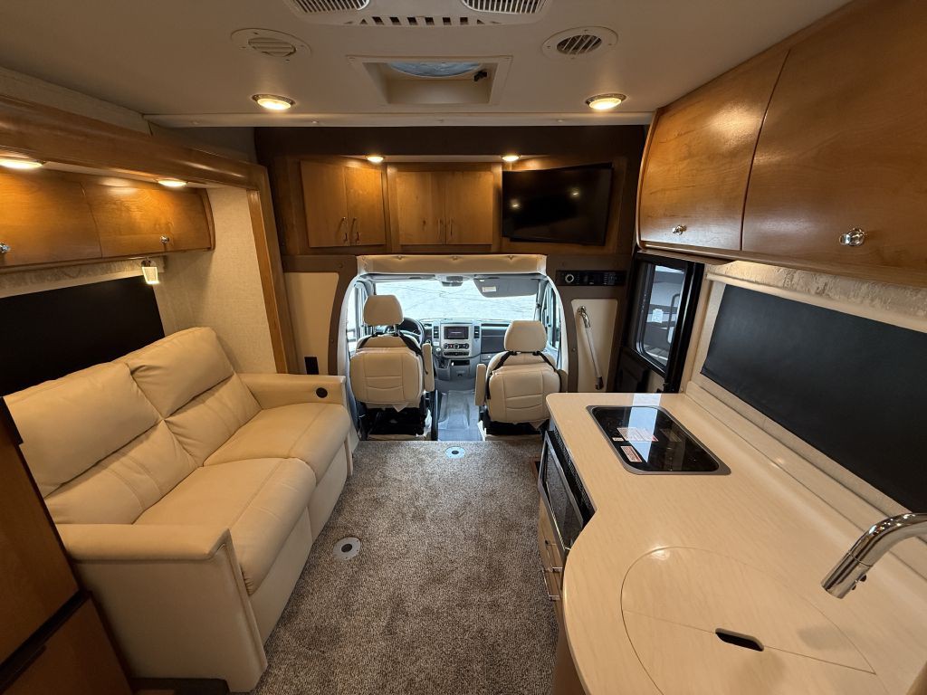 2019 Mercedes-Benz Sprinter Image 41