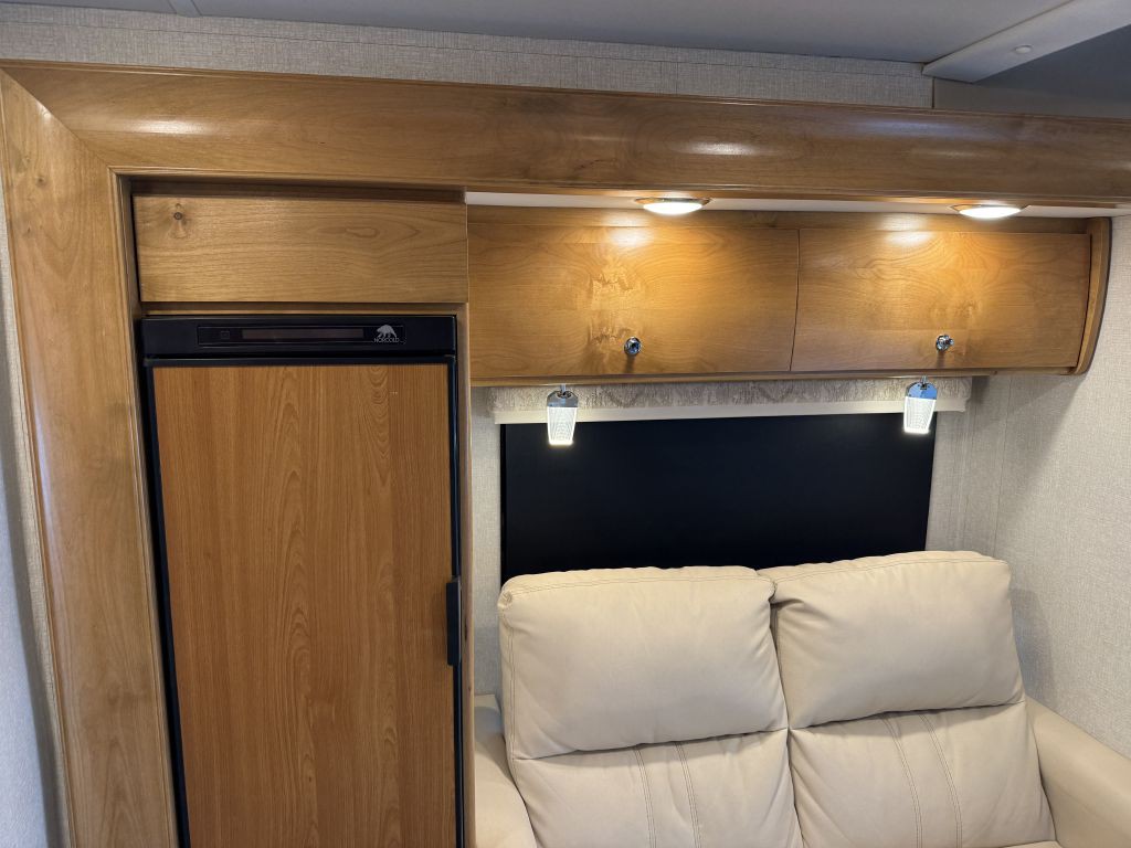 2019 Mercedes-Benz Sprinter Image 54