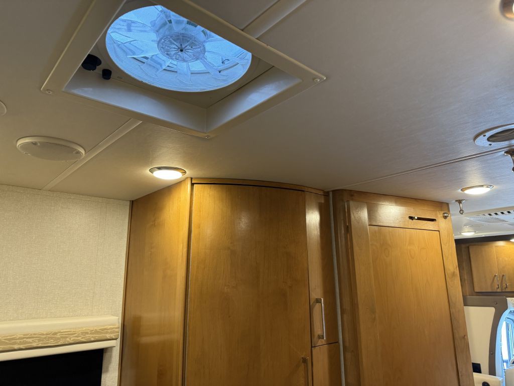 2019 Mercedes-Benz Sprinter Image 72