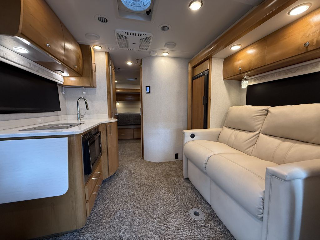 2019 Mercedes-Benz Sprinter Image 76