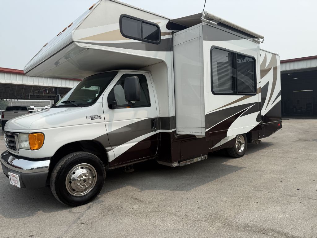 2005 Ford Econoline Image 8