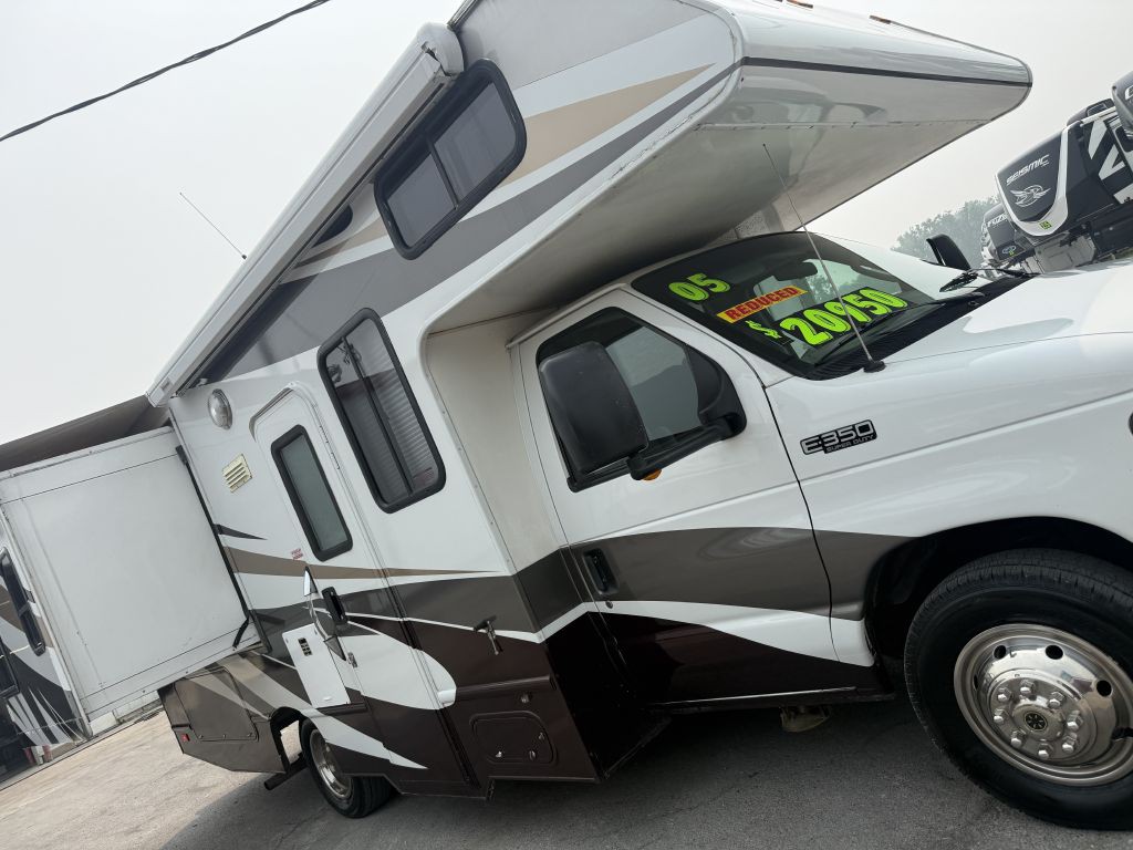 2005 Ford Econoline Image 16