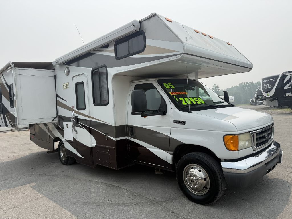 2005 Ford Econoline Image 27