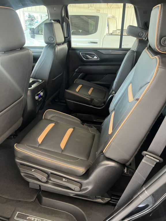 2023 GMC Yukon Image 7