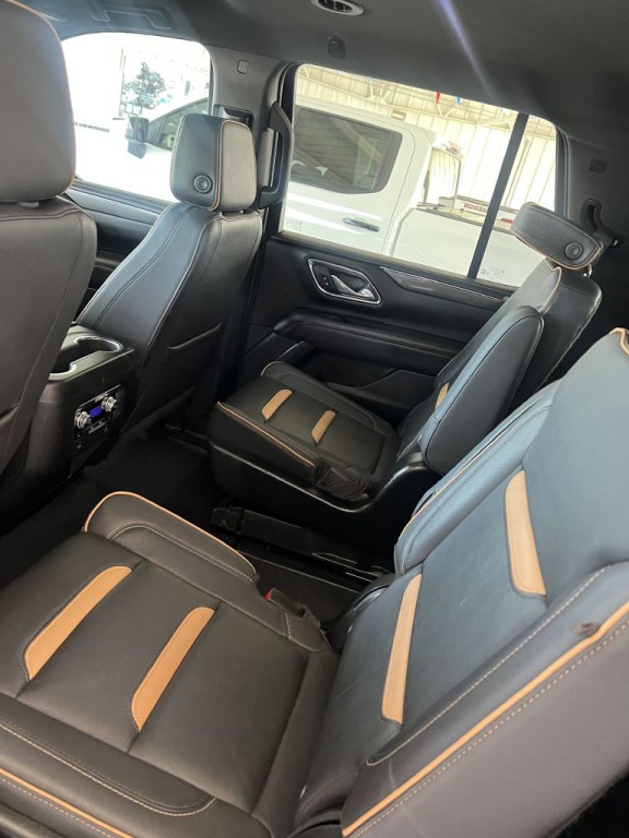2023 GMC Yukon Image 10