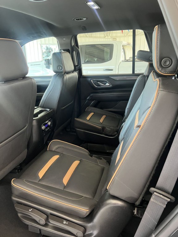 2023 GMC Yukon Image 12