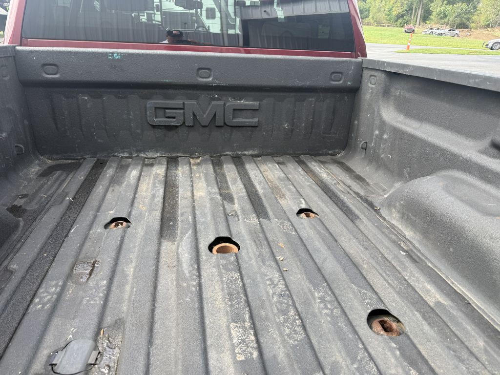 2017 GMC Sierra Image 8