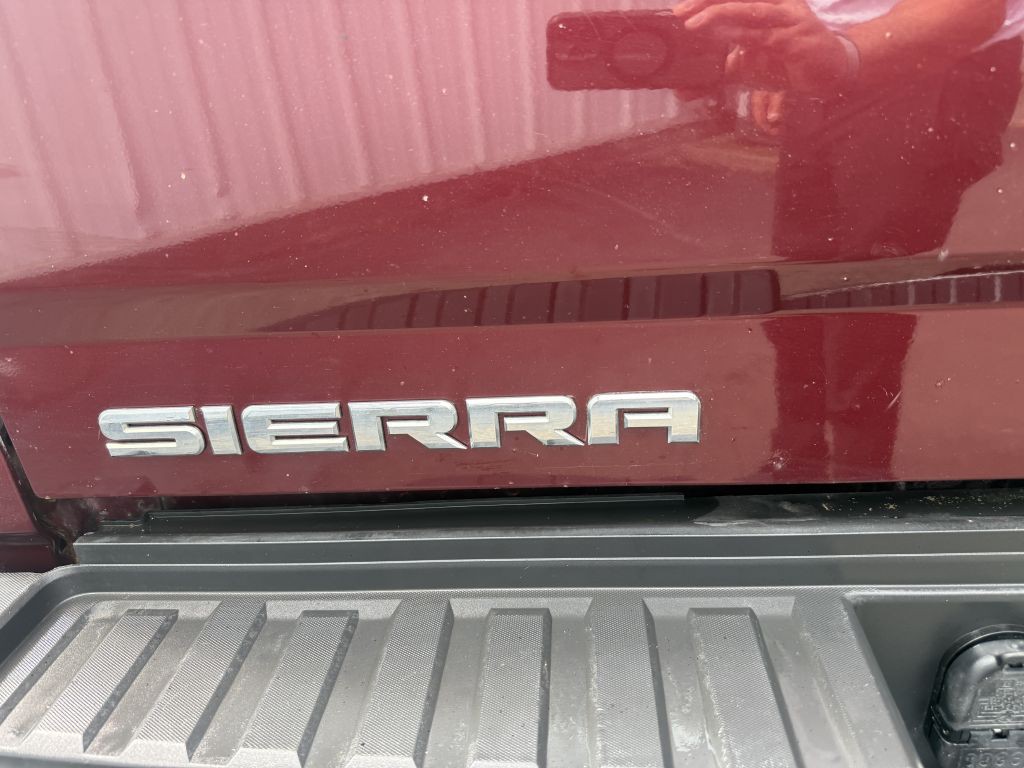 2017 GMC Sierra Image 10