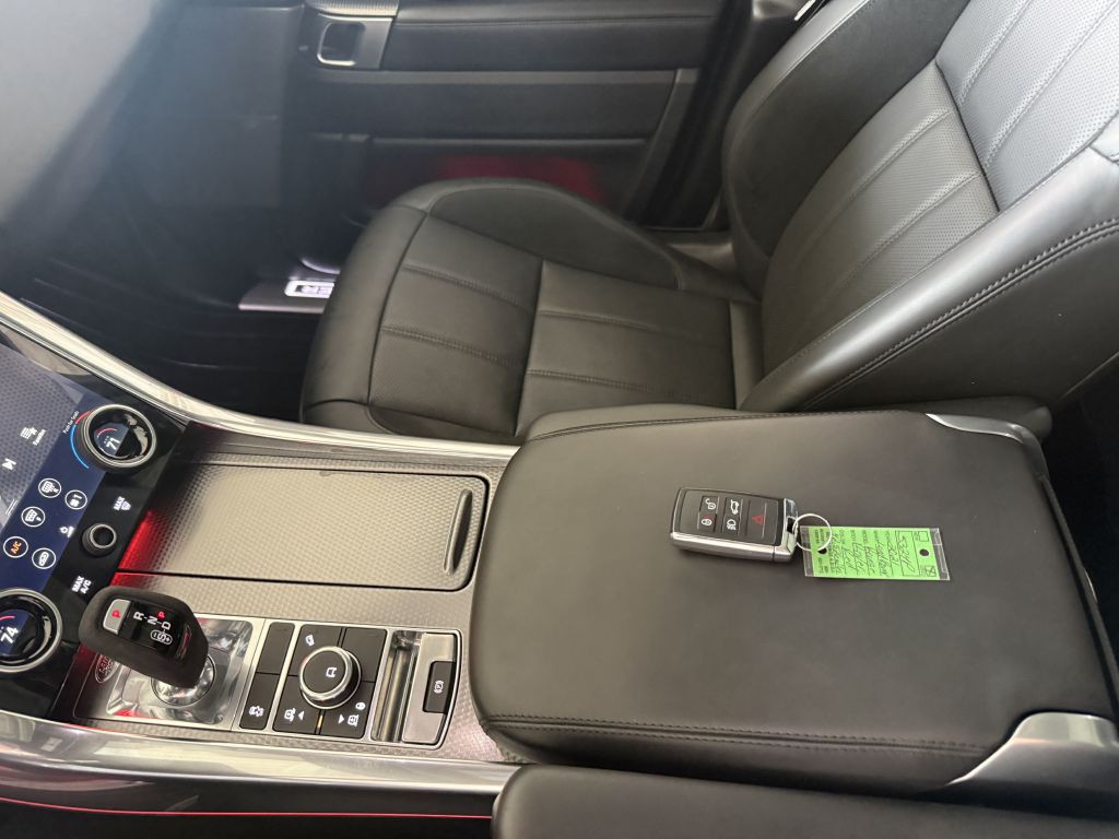 2021 Land Rover Range Rover Image 39