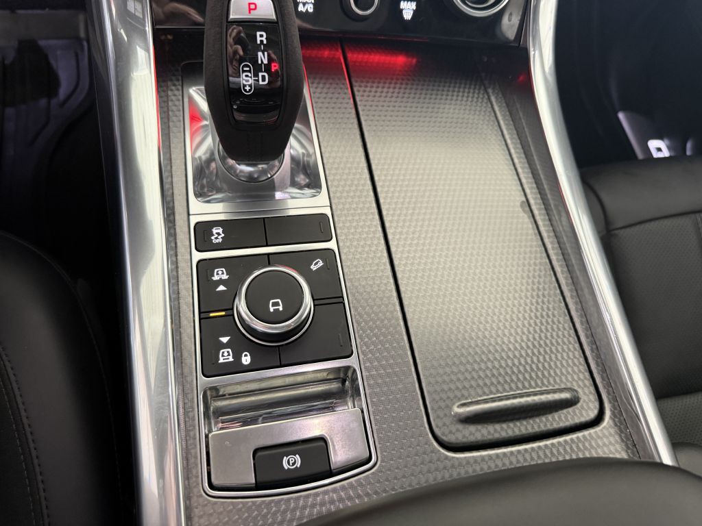 2021 Land Rover Range Rover Image 44
