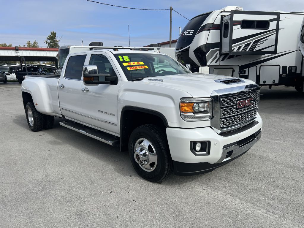 2018 GMC Sierra Image 1