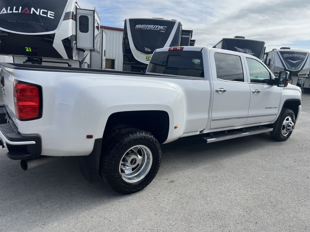 2018 GMC Sierra Image 18