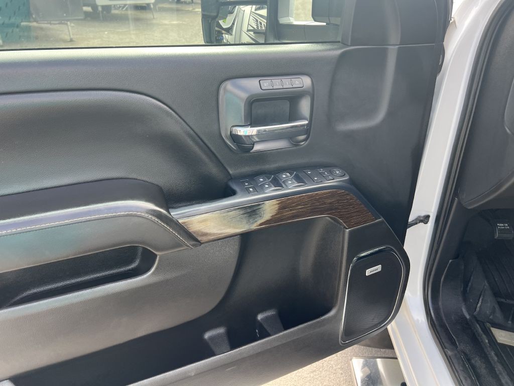 2018 GMC Sierra Image 30