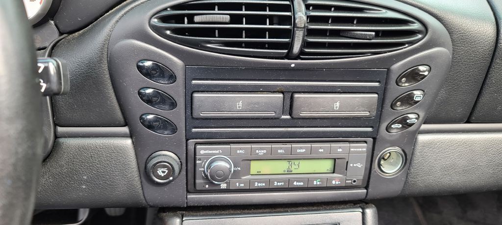 2001 Porsche Boxster Image 14