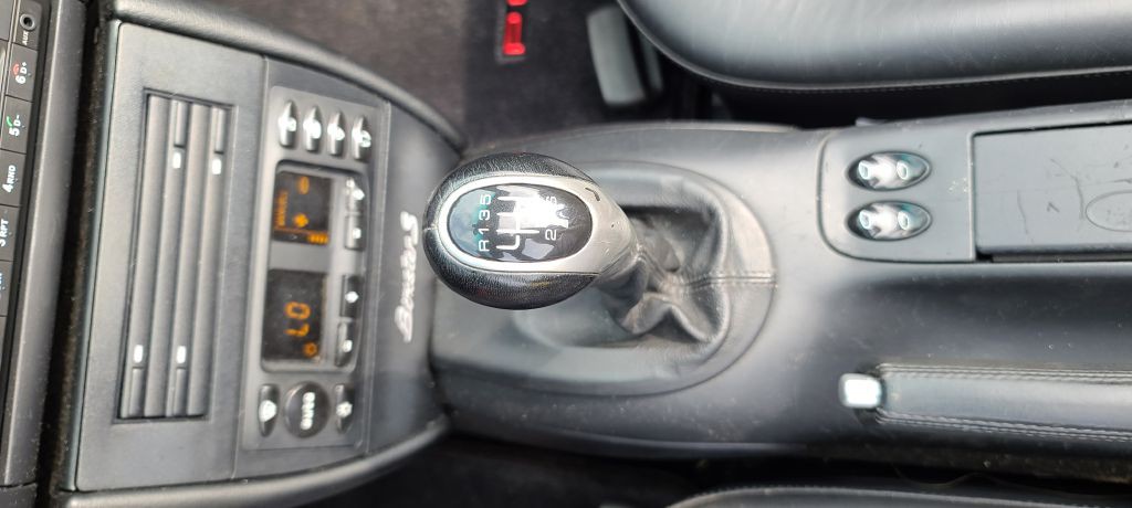 2001 Porsche Boxster Image 15