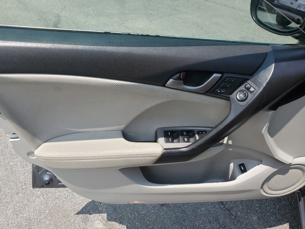 2010 Acura TSX Image 9