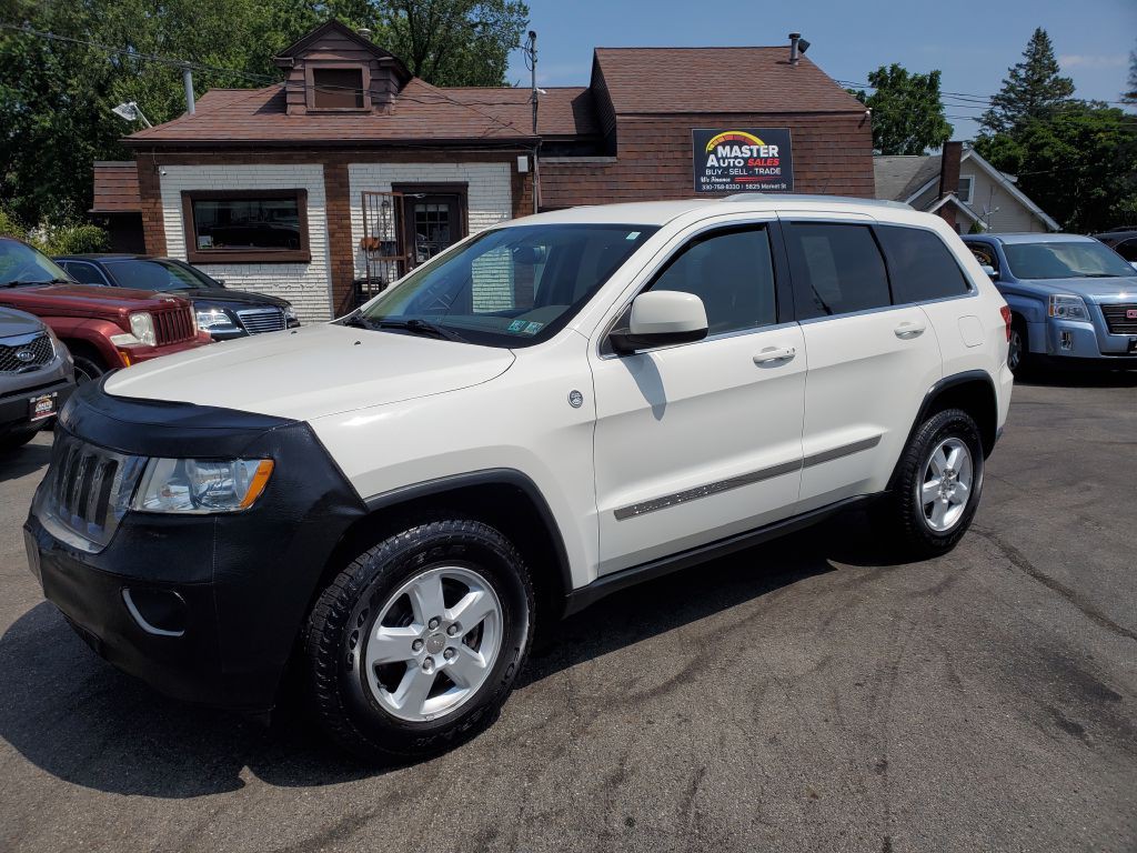 2012 Jeep Grand Cherokee Image 1