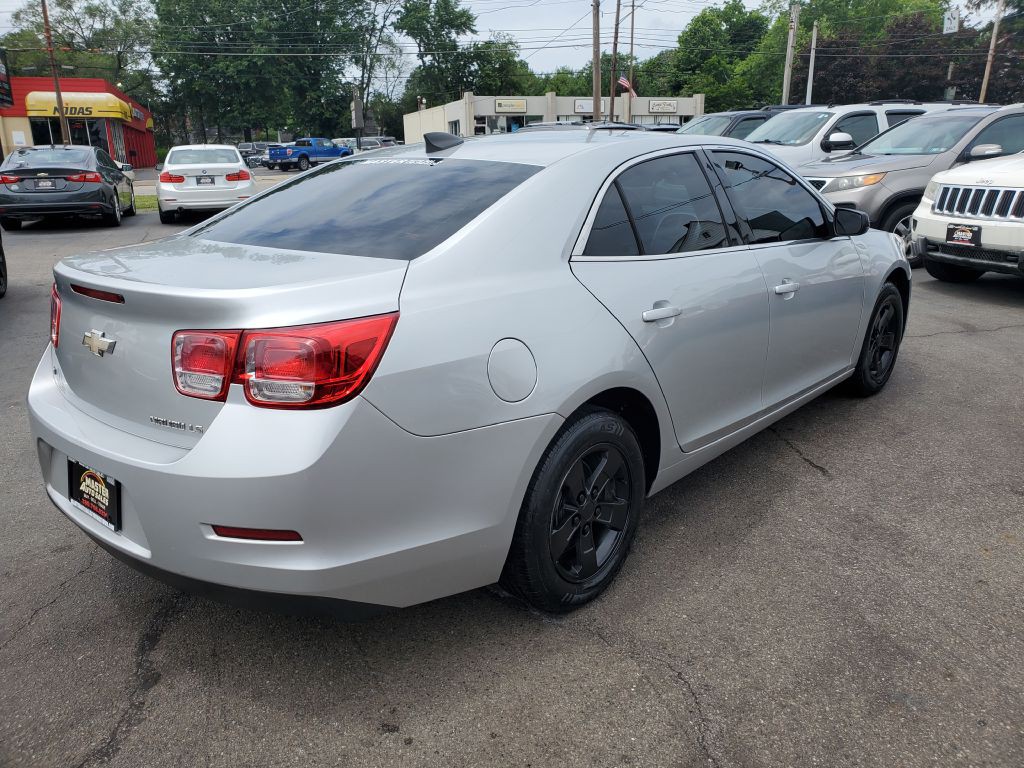 2016 Chevrolet Malibu Image 5