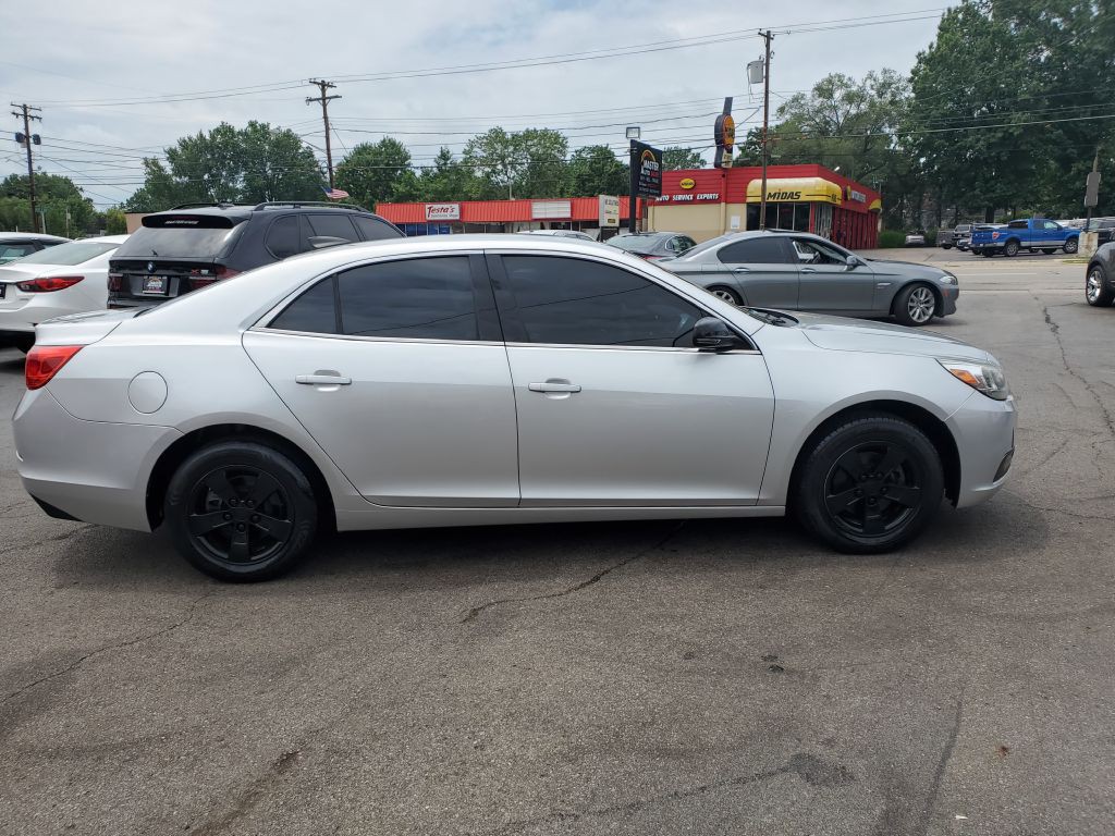 2016 Chevrolet Malibu Image 6
