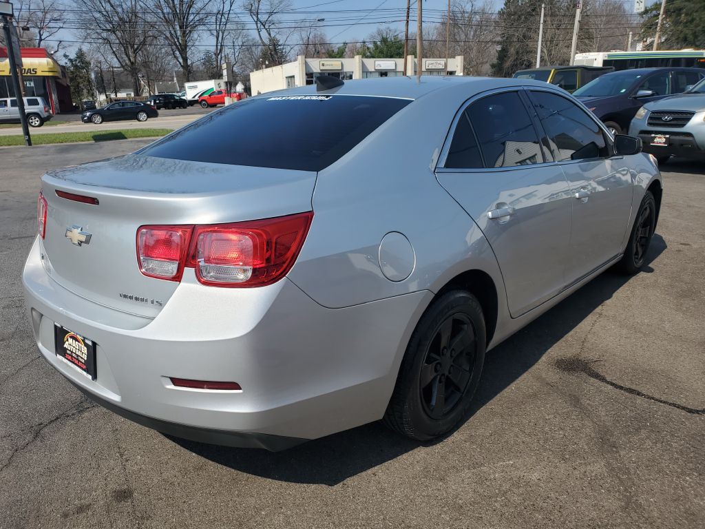 2016 Chevrolet Malibu Image 5
