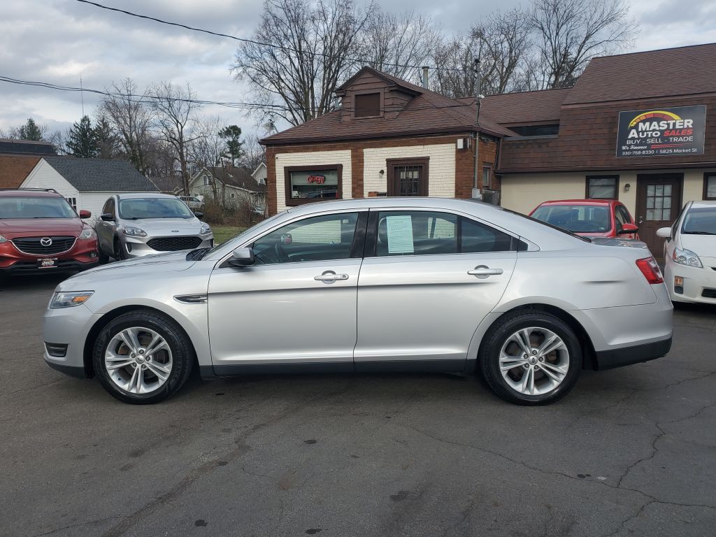 2019 Ford Taurus Image 2