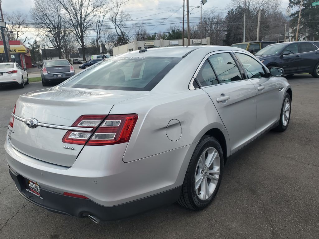 2019 Ford Taurus Image 5