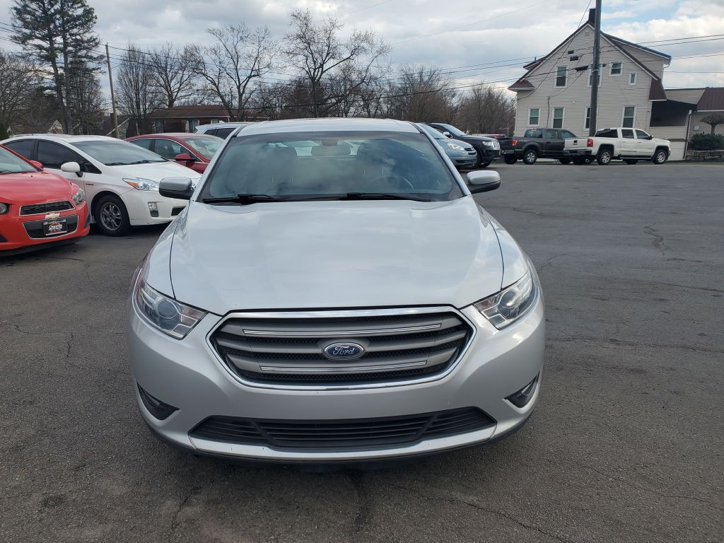 2019 Ford Taurus Image 8