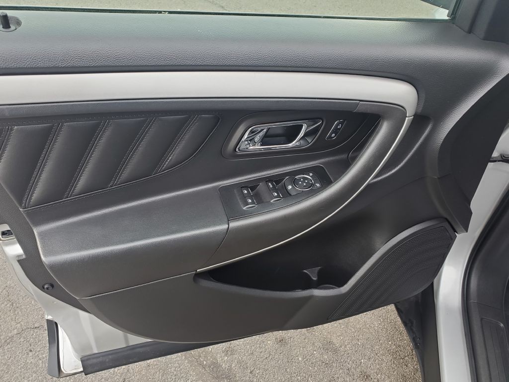 2019 Ford Taurus Image 9